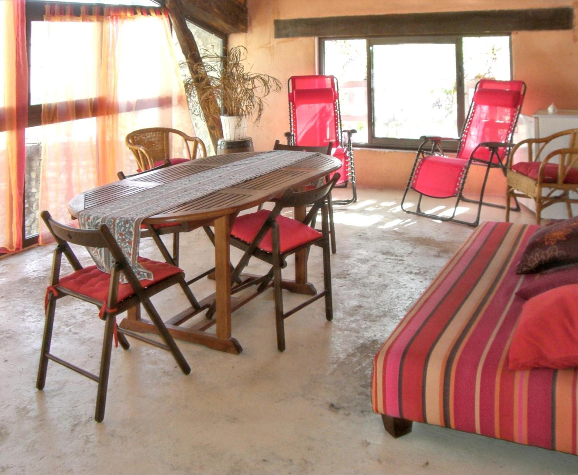 Maison Charmante Avec Terrasse Et Jardin A Noves Kültér fotó